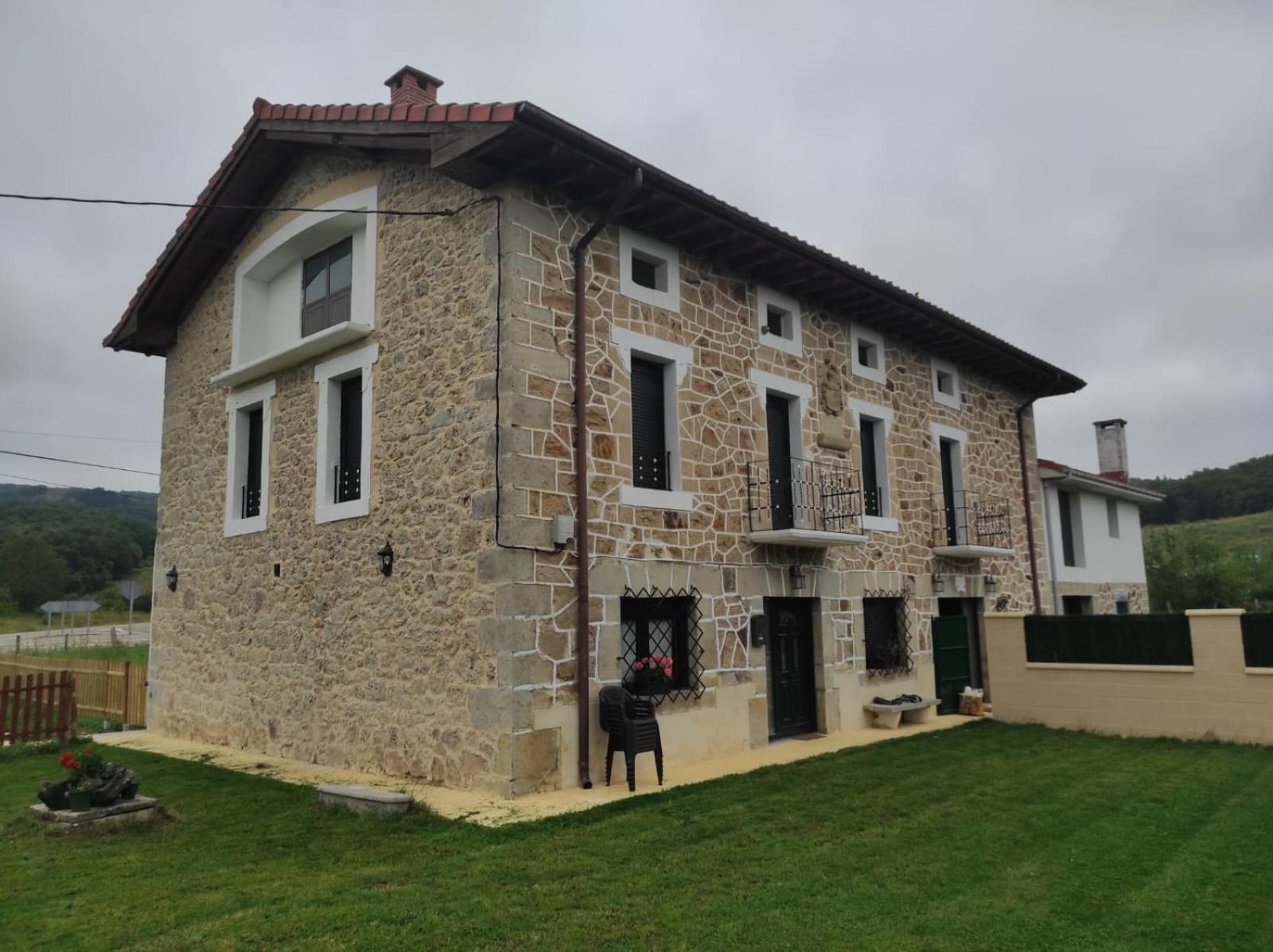 La Casita De Mena